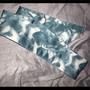 Nike headband